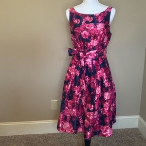 Jessica Howard dress size 6